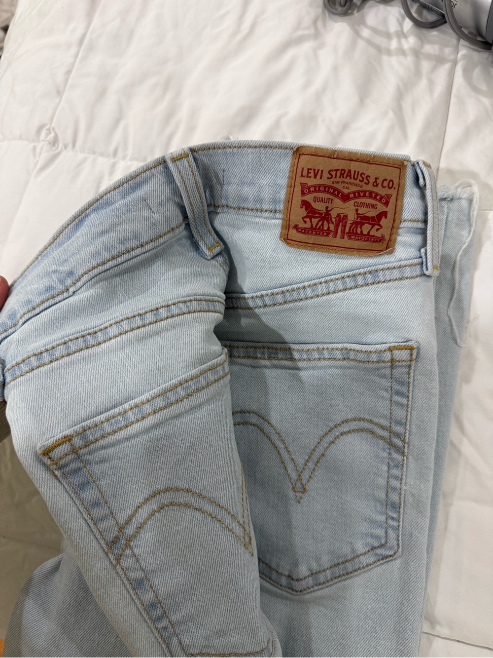 Levi's Women’s Light Blue Straight-Leg Jeans